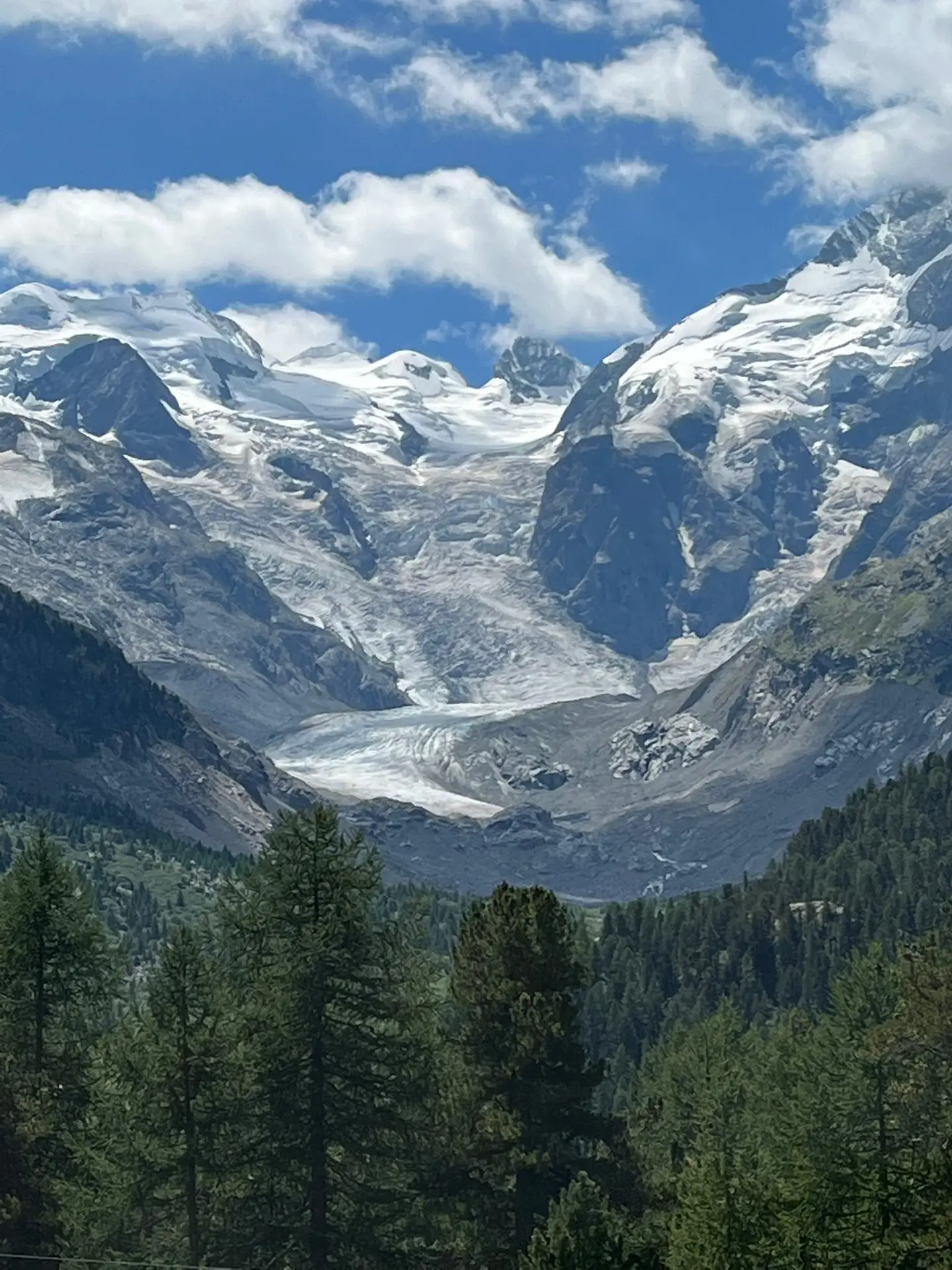 Blick auf den Morteratschgletscher im Engadin