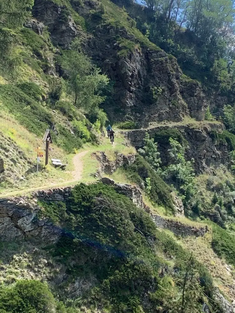Rhein-Rhone Cross – E-MTB von Chur nach Visp